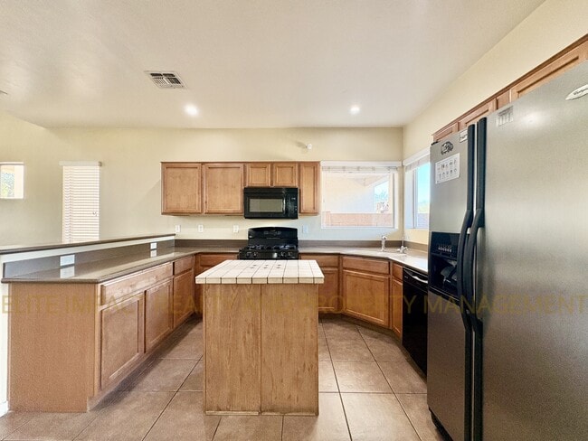 Building Photo - 14160 South Avenida Zumba