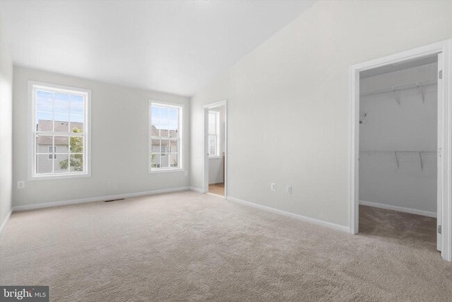 Building Photo - 43187 Loudoun Reserve Dr