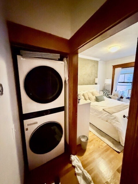 Building Photo - 13 Worcester St