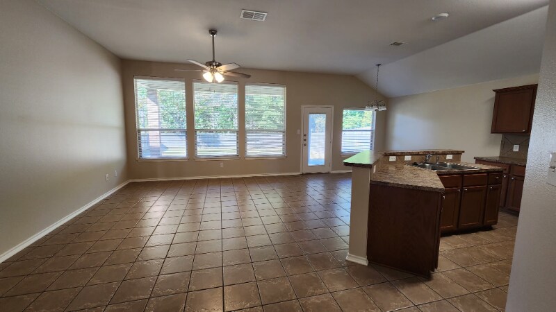 Building Photo - 6051 Pine Cone Ln