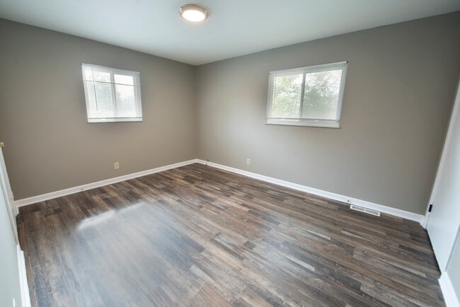 Building Photo - 5258 Kornwal Dr