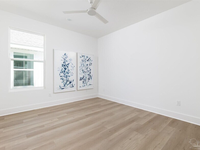 Building Photo - 511 N C St