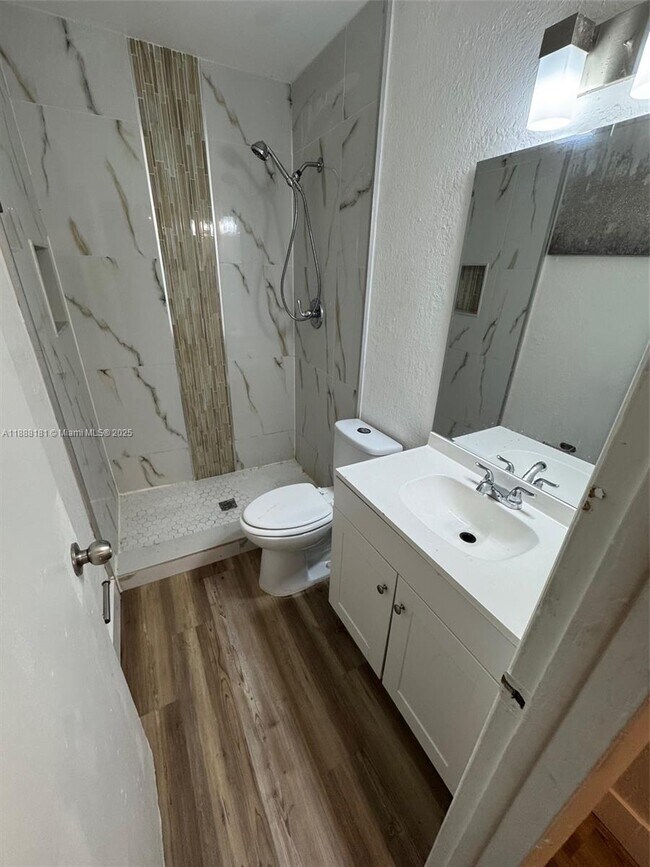 Building Photo - 7830 SW 10th St