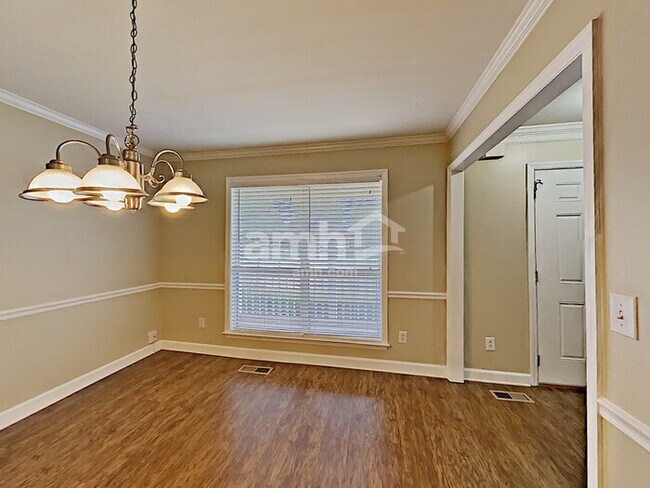 Primary Photo - 2581 Douglas Ln