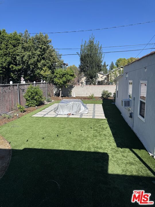 Building Photo - 446 N California St