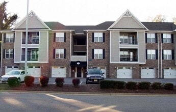 Building Photo - FOR RENT - Luxury Condo near downtown