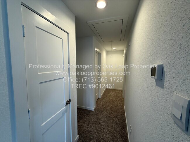 Building Photo - 1524 Sunrise Gables Dr