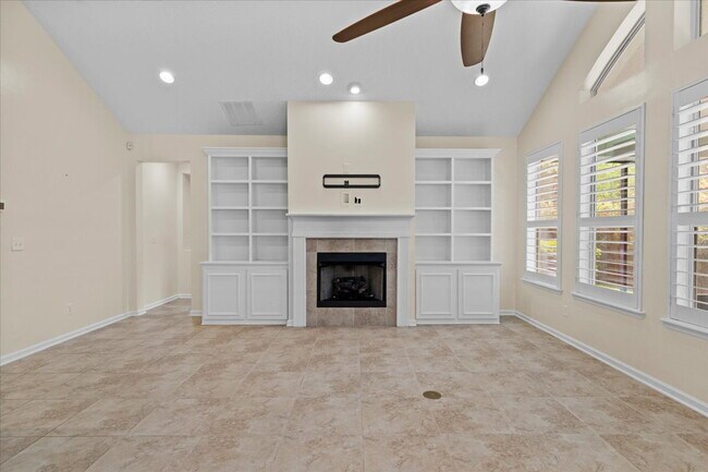 Building Photo - Executive Home For Rent!!!!