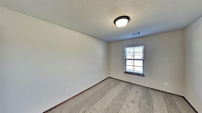 Building Photo - 7069 Hidden Trail Ln