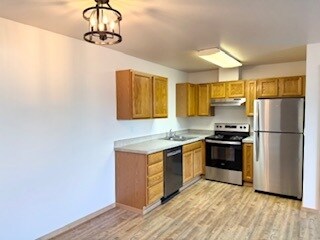 Building Photo - 5104 W Nob Hill Blvd