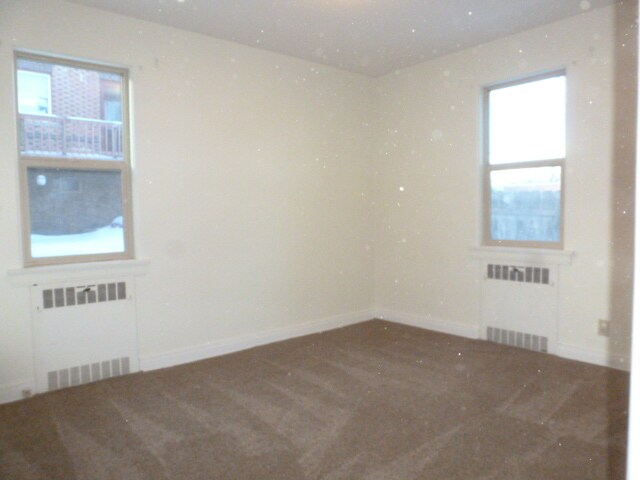 Building Photo - 204 W Placer Ave
