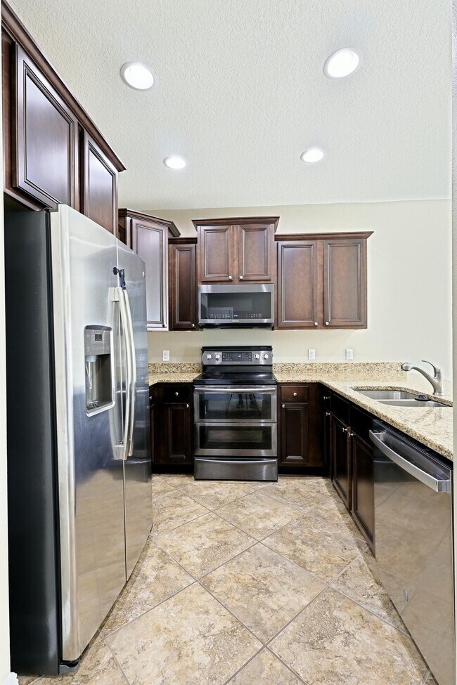 Building Photo - 2099 Wilsons Plover Cir