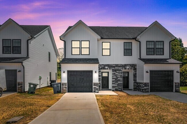 Building Photo - **Discover Unparalleled Luxury in a Prime ...