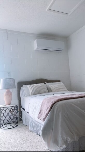 Building Photo - 3122 Eleuthera Ln