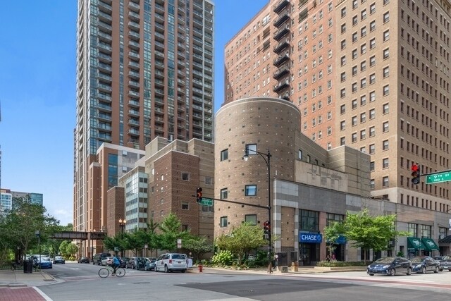 Primary Photo - 40 E 9th St