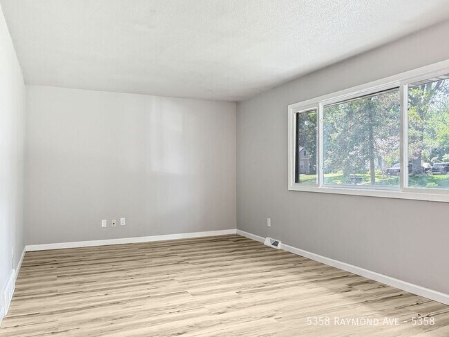 Building Photo - 5358 Raymond Ave