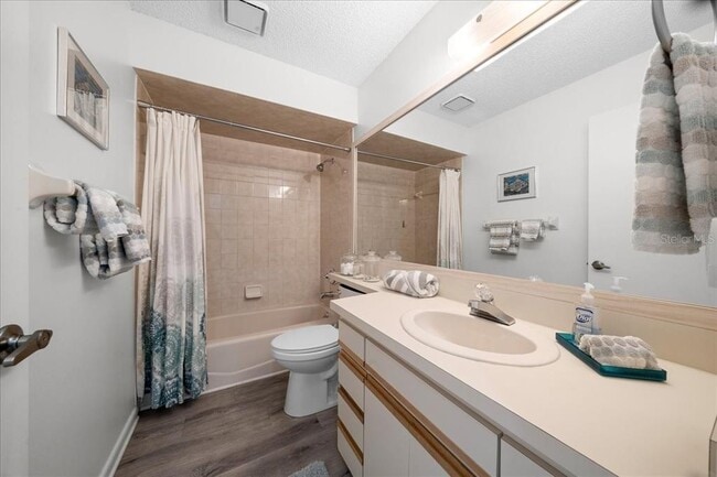 Building Photo - 2925 N Rivers Edge Blvd