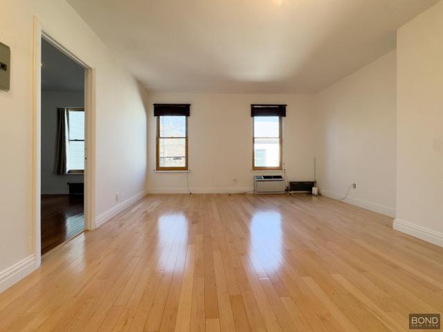 Primary Photo - 1 bedroom in Brooklyn NY 11222