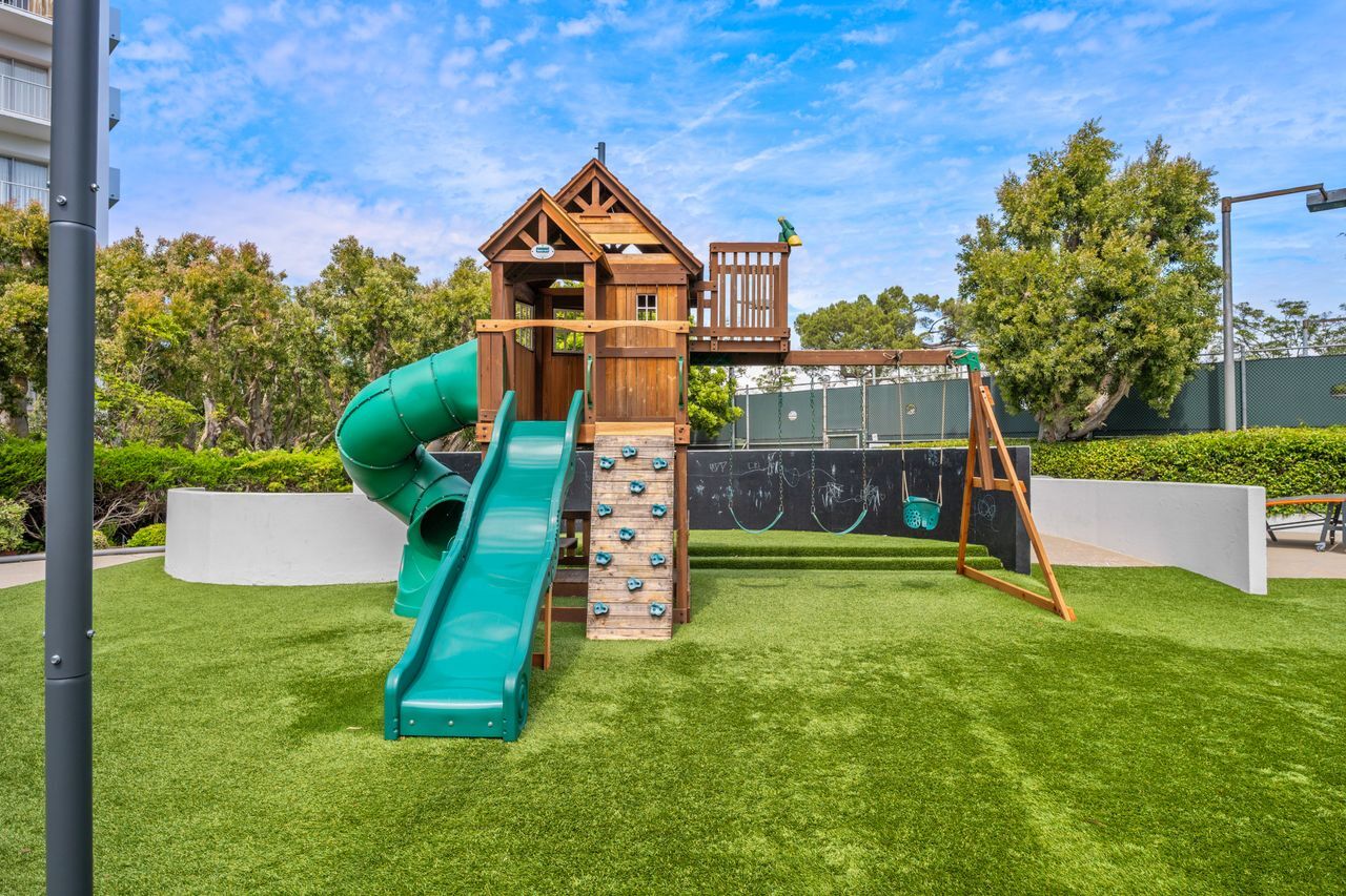 Building Photo - 2160 Century Park E