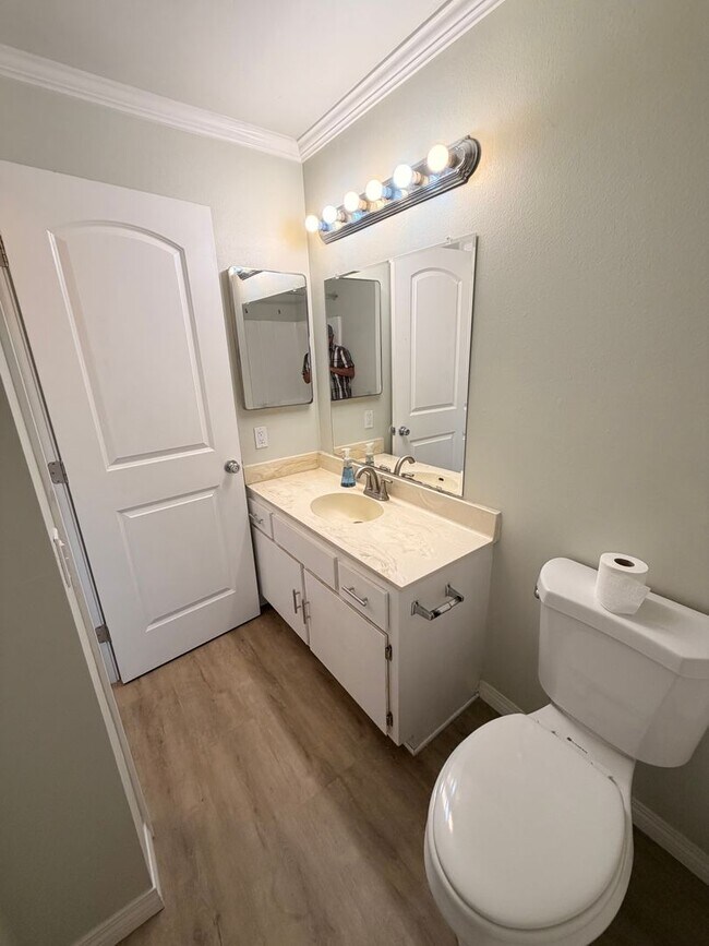 Building Photo - Remodeled 1 Bedroom, 1 Bathroom Stanton Co...