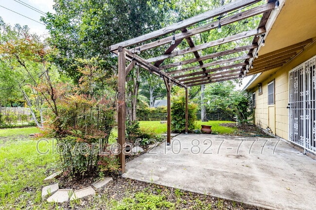 Building Photo - 231 Craigmont Ln