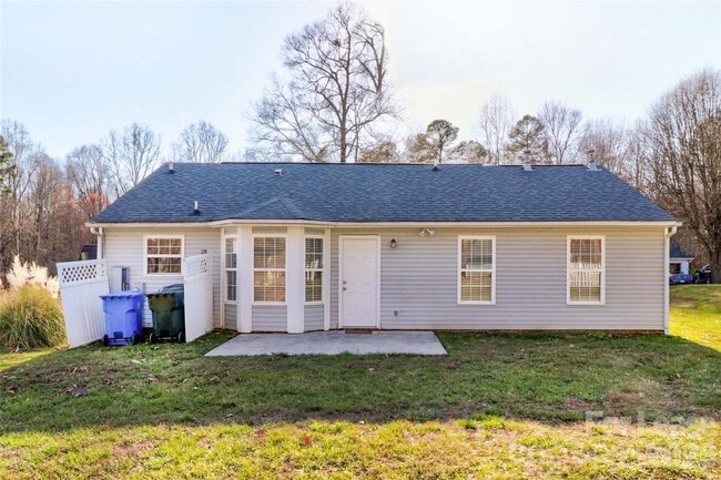 Building Photo - 771 Rebecca Jane Dr