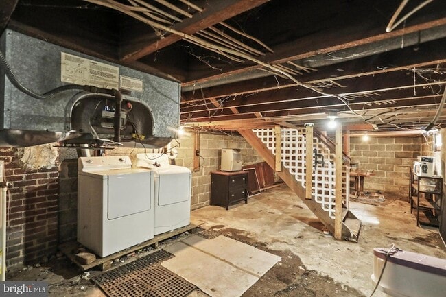 Building Photo - 131 Hanover Rd