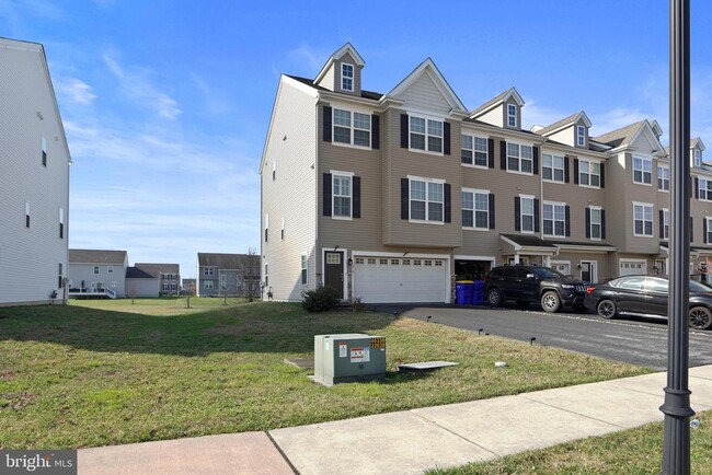 Building Photo - 1310 Carrick Ct