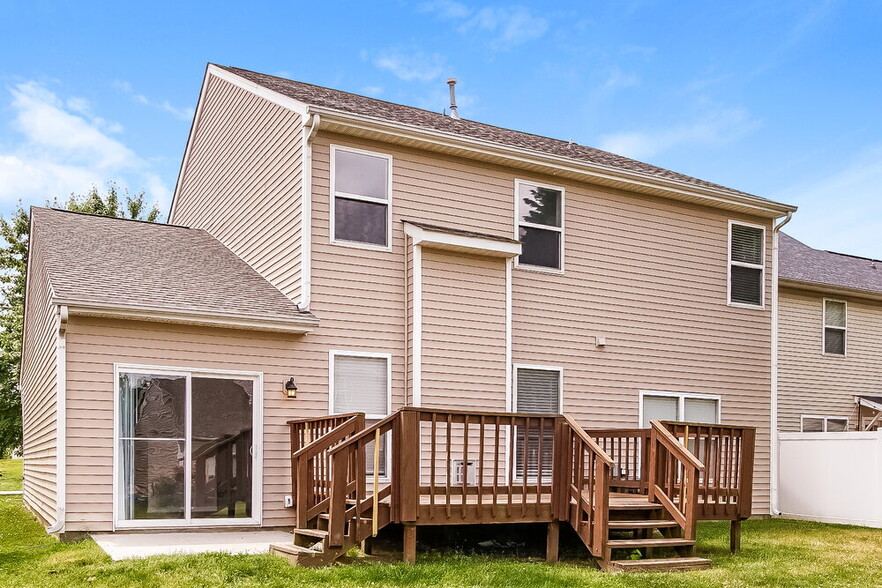 Building Photo - 4815 Sunburst Ln