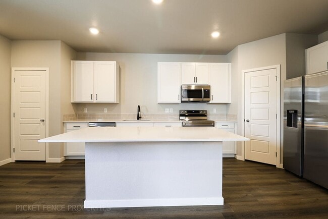 Building Photo - New Townhome in Downtown Johnstown