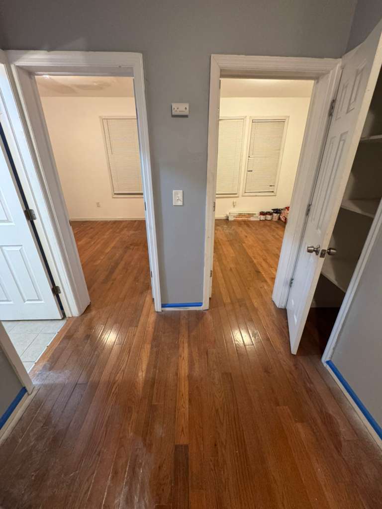 Building Photo - 209 21st St