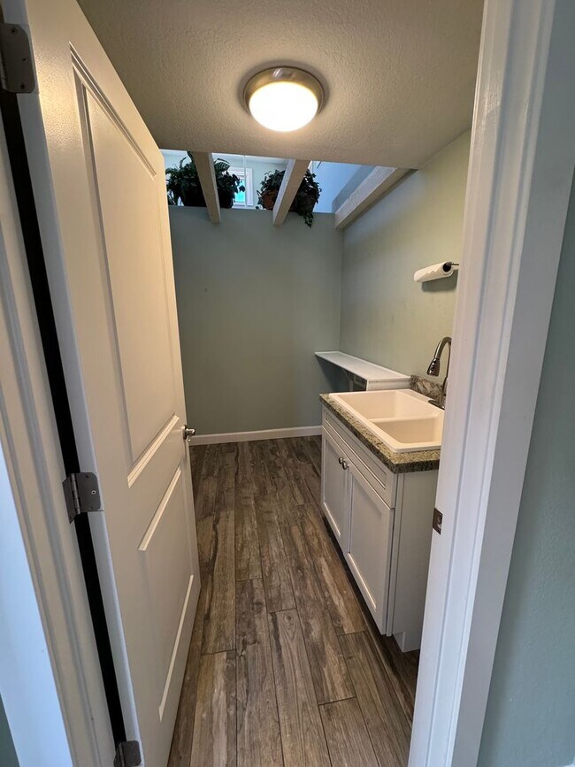 Building Photo - Cameldale Gated Community