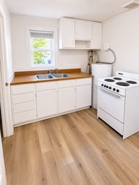 Building Photo - Adorable Updated Studio Home in the Heart of Downtown Billings