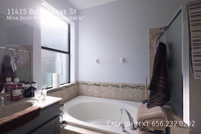 Building Photo - 11415 Blue Crane St