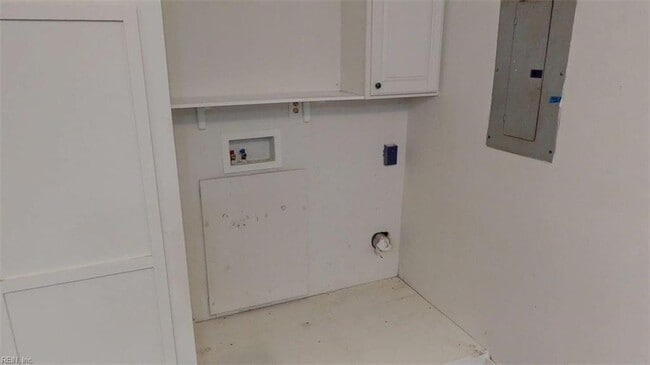 Building Photo - 1729 Dylan Dr