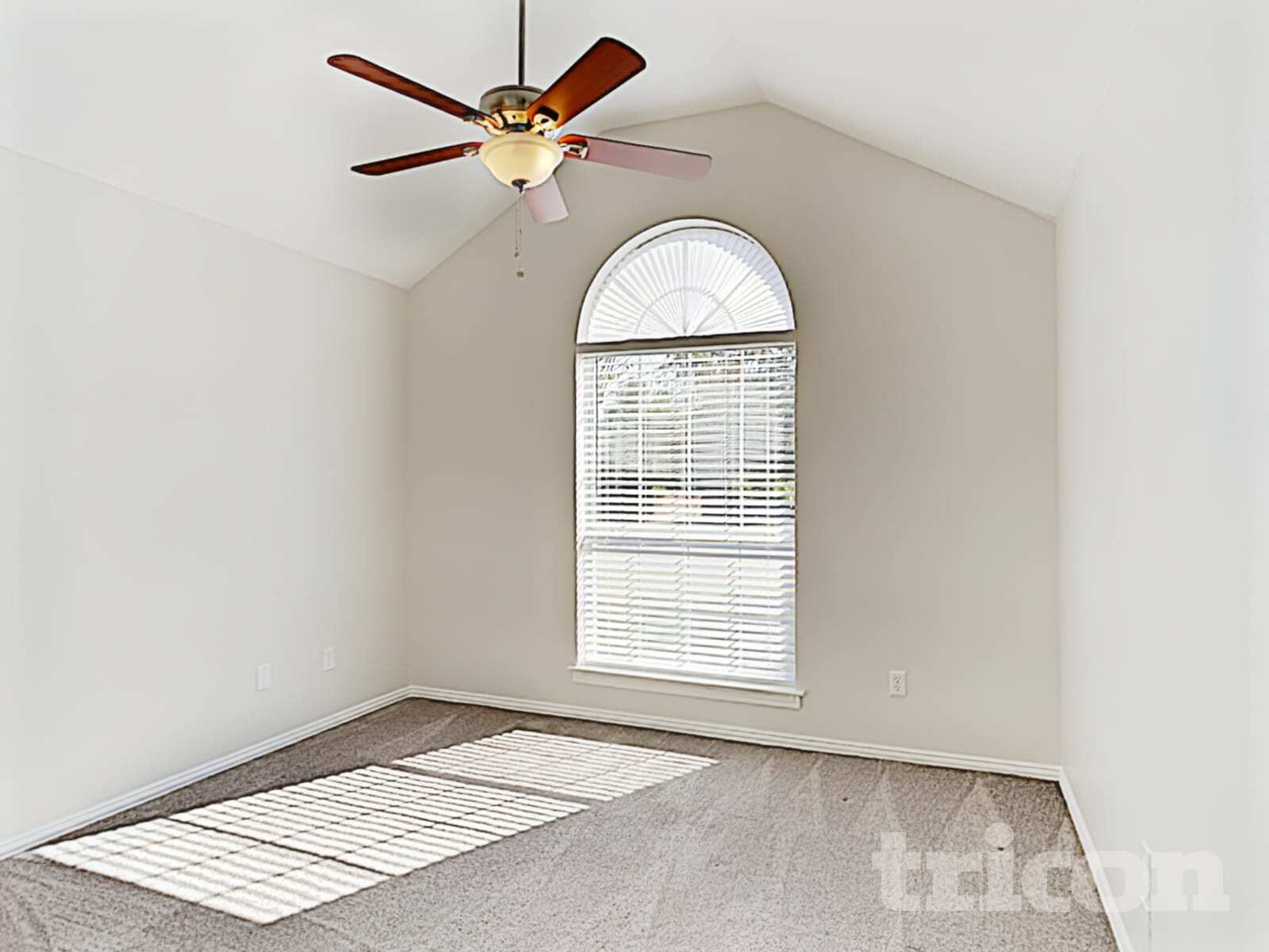 Building Photo - 1012 Brookhaven Dr