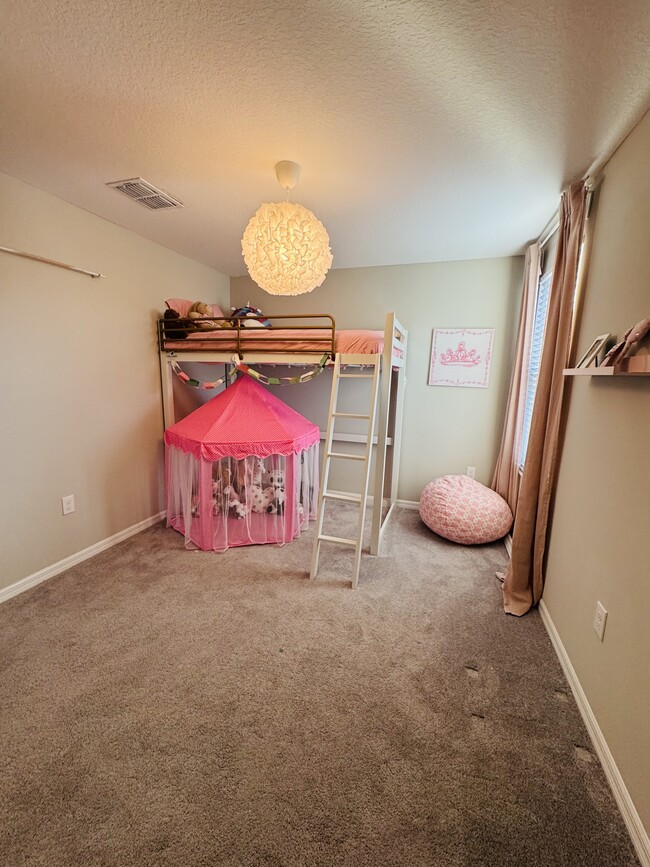 Building Photo - 7335 Canterbury Bells Ct