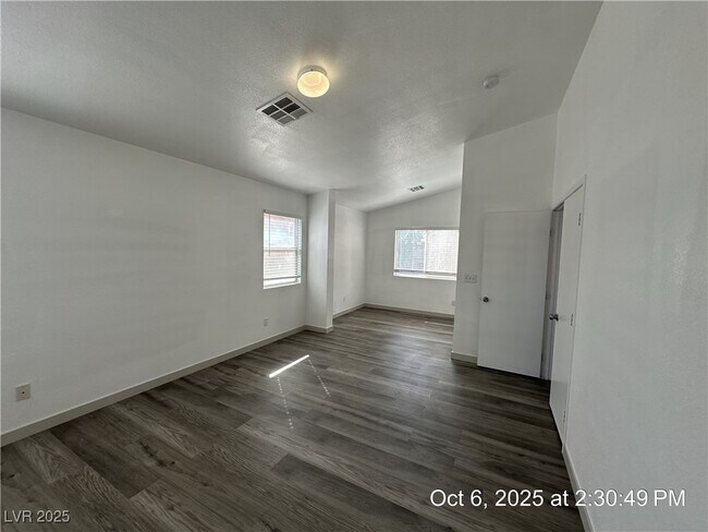 Building Photo - 5409 Mocine Elm Ct