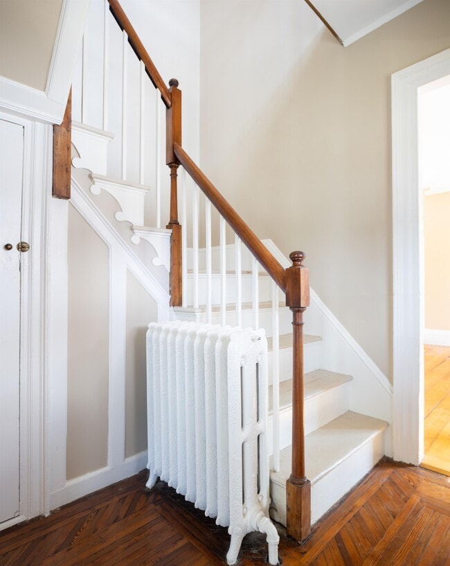 Building Photo - 37 Main Rd N