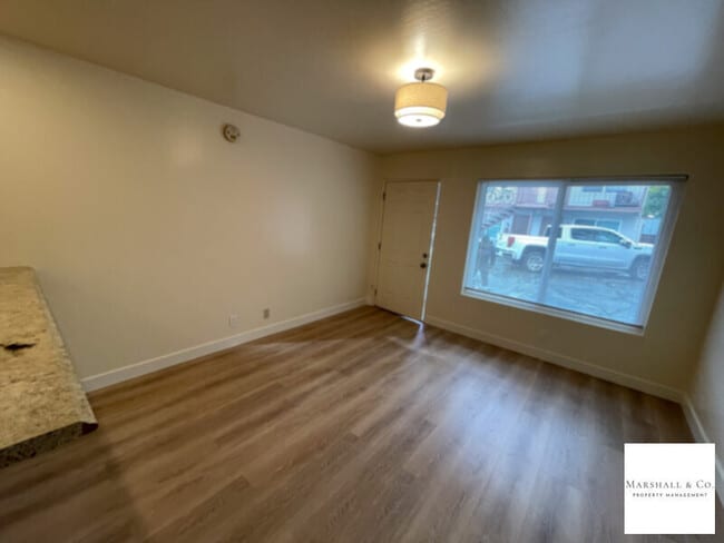 Building Photo - LAST MONTH FREEUPDATED STUDIO WITH NEW KIT...