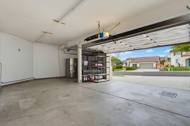 Building Photo - 3239 Canyon View Dr
