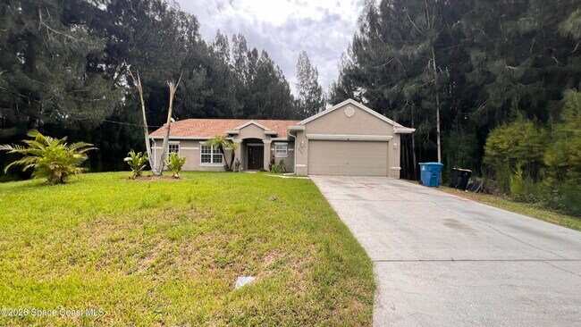 Building Photo - 2681 Madden Ave