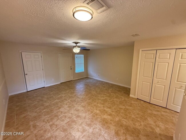 Building Photo - 6588 Harbour Blvd