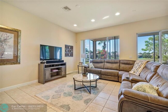 Building Photo - 12319 NW 77th Manor