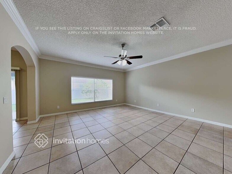 Building Photo - 2103 Hammock Moss Dr