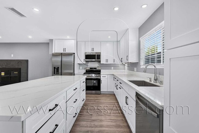 Building Photo - 1509 Goodwin Dr