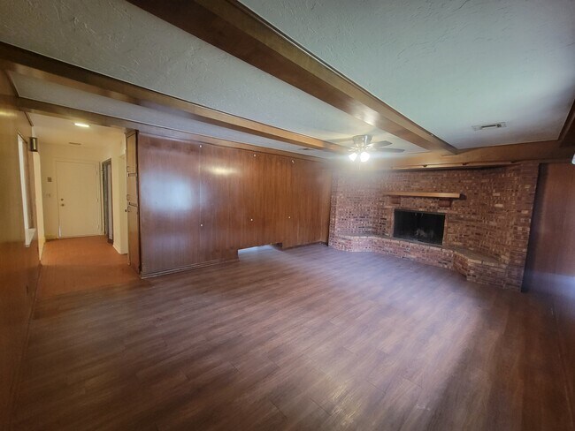 Building Photo - 4209 NW 17th St