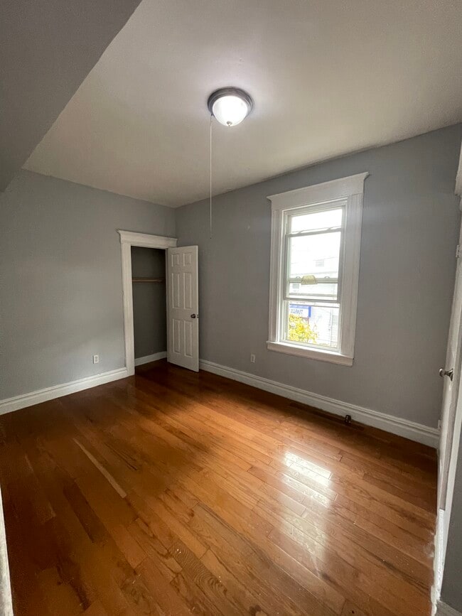 Unit 2 - 827 S 14th St