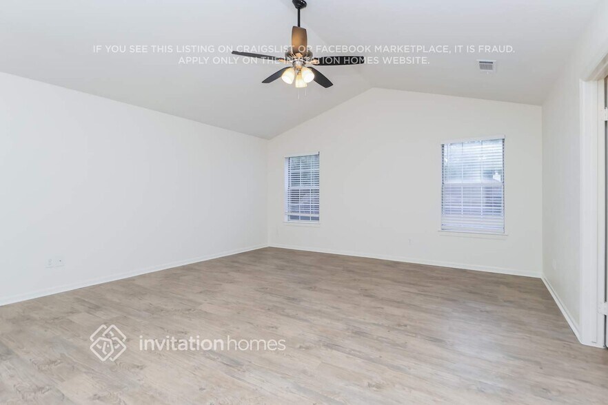Building Photo - 14 E Trillium Cir