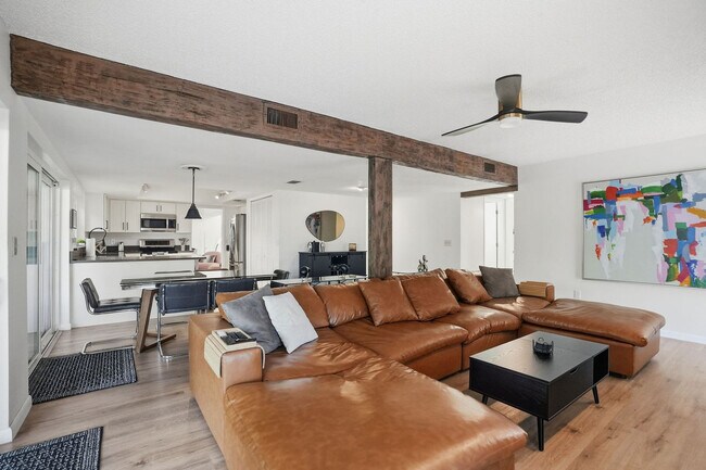 Building Photo - 13609 Heritage Way